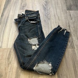 Hidden Jeans Size 28